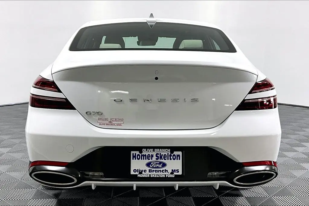 2025 Genesis G70 - $33,241