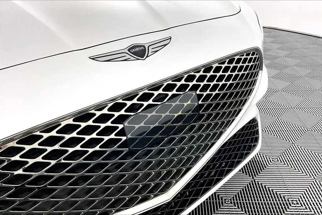 2025 Genesis G70 - $33,241