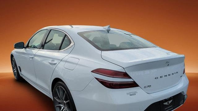 2025 Genesis G70 2.5T Standard