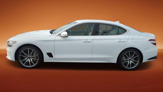 2025 Genesis G70 2.5T Standard