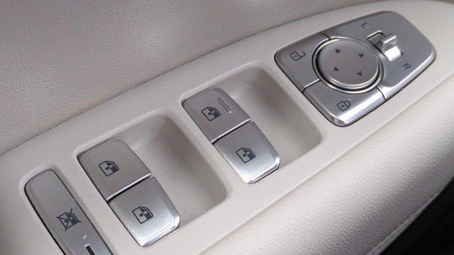 2025 Genesis G70 2.5T Standard