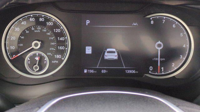 2025 Genesis G70 2.5T Standard