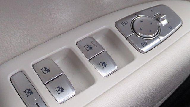 2025 Genesis G70 2.5T Standard