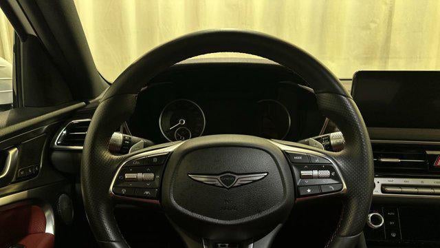 2025 Genesis G70 2.5T Standard