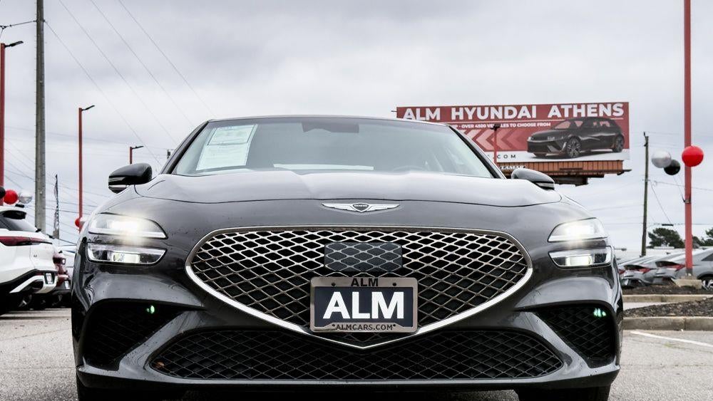 2025 Genesis G70 2.5T Standard