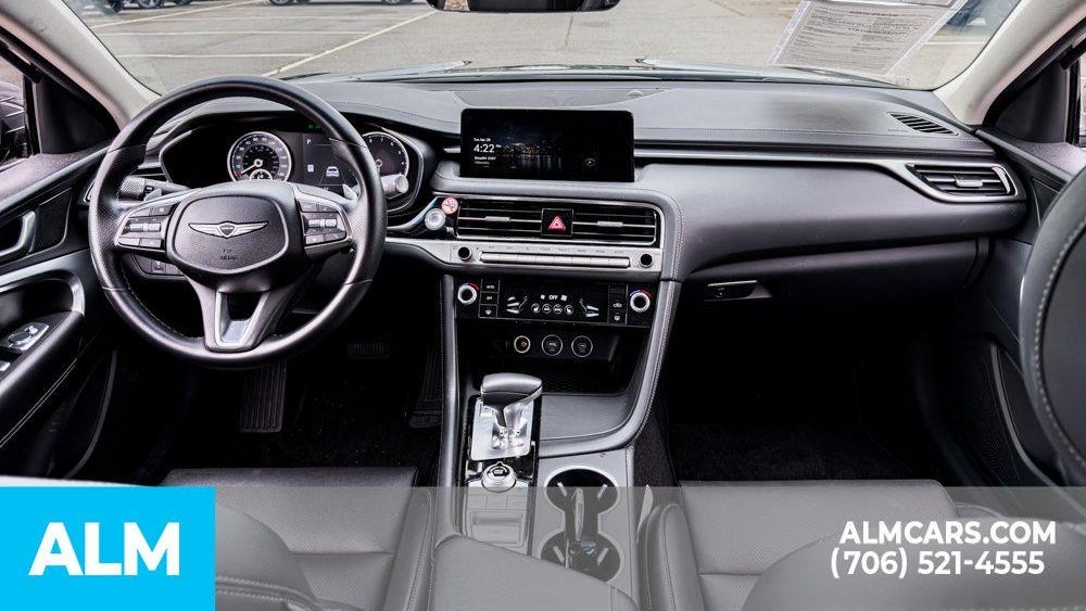2025 Genesis G70 2.5T Standard