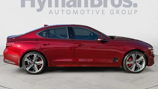 2025 Genesis G70 2.5T Standard