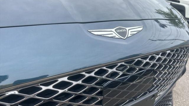 2025 Genesis G70 2.5T Standard