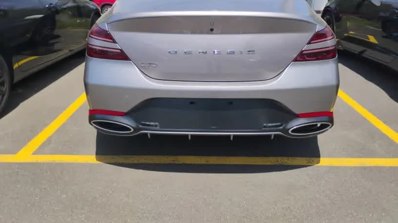 2025 Genesis G70 2.5T Standard
