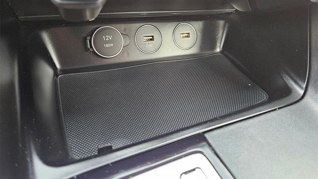 2022 Genesis G70 2.0T