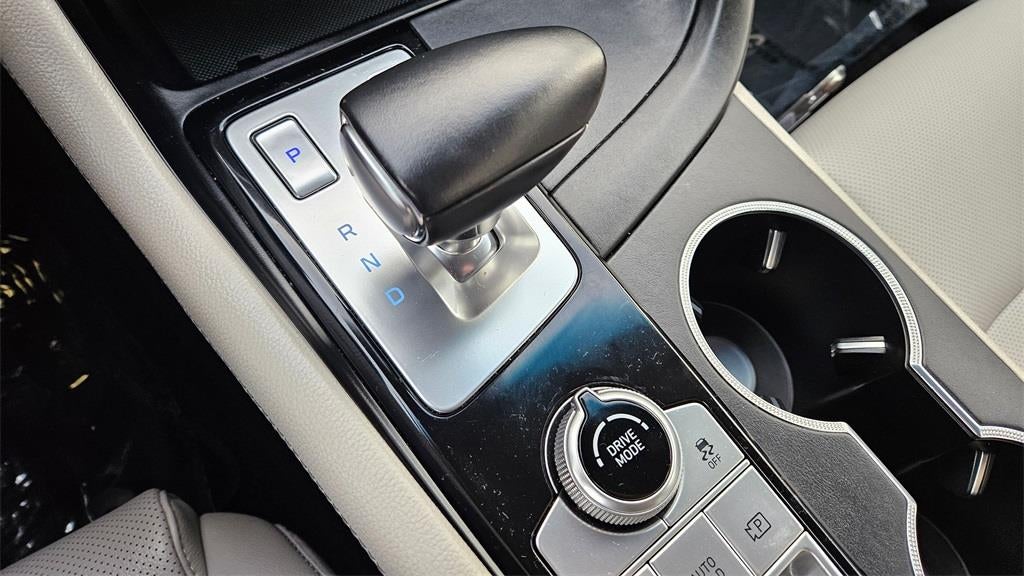 2022 Genesis G70 2.0T