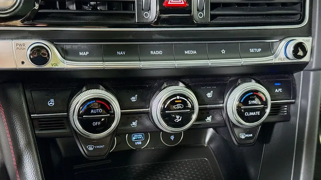 2023 Genesis G70 2.0T