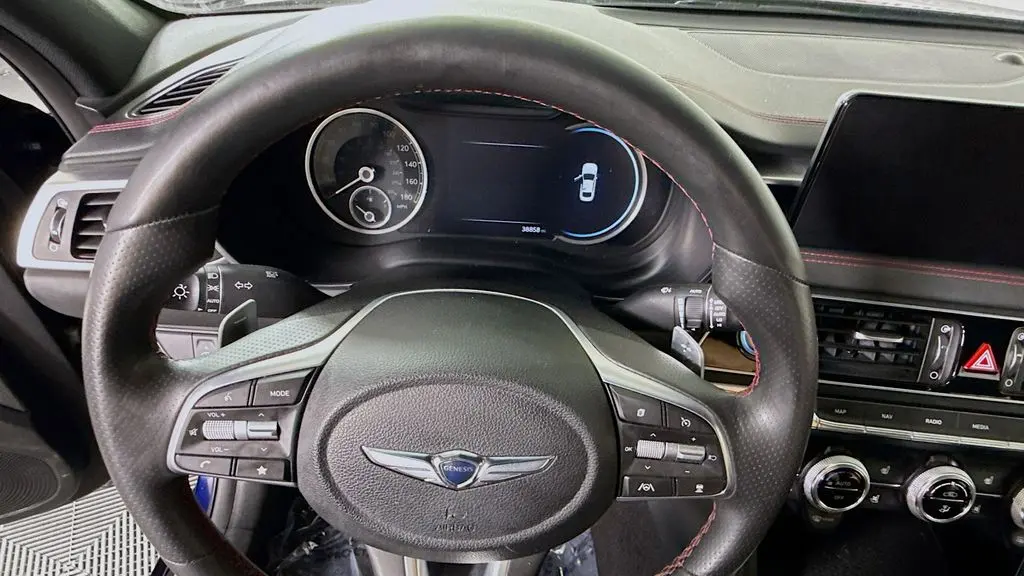 2023 Genesis G70 2.0T