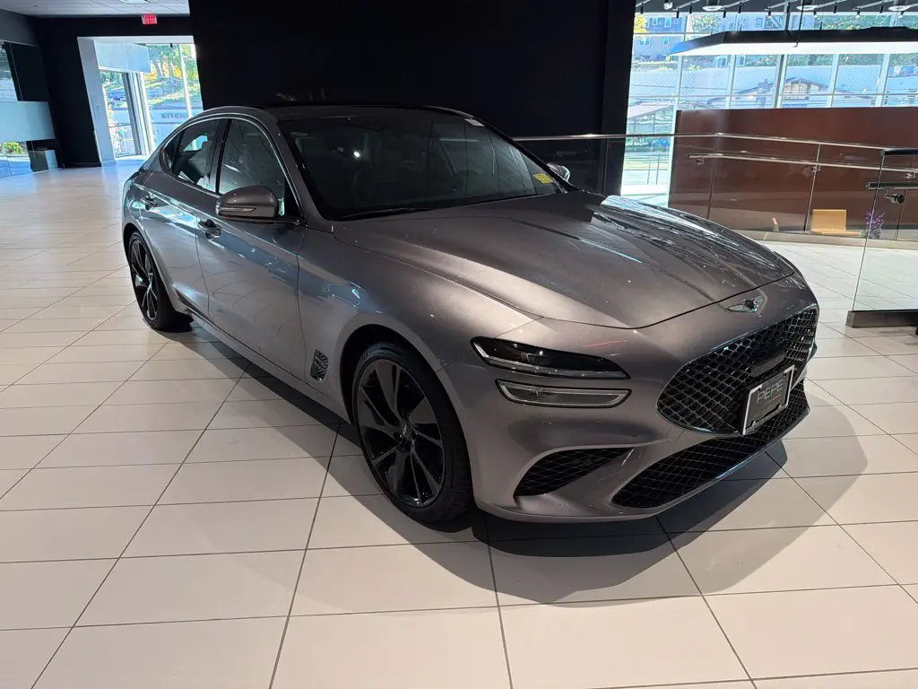 2023 Genesis G70