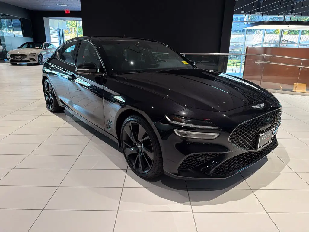 2023 Genesis G70
