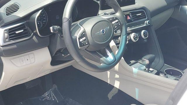 2023 Genesis G70 2.0T