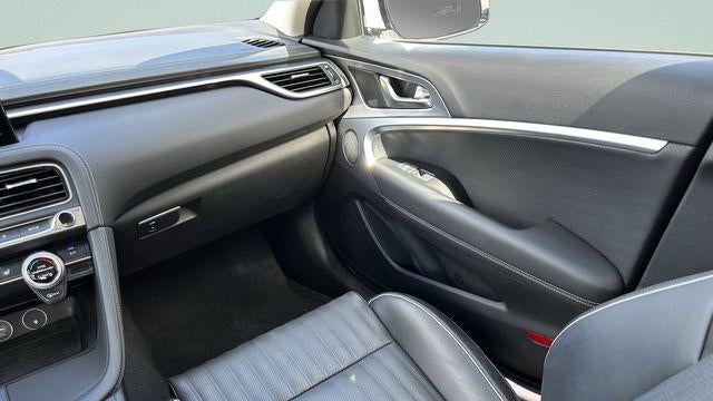 2022 Genesis G70 2.0T