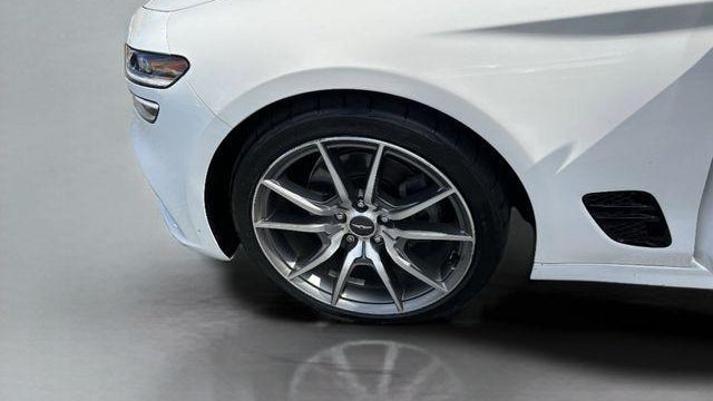 2022 Genesis G70 2.0T