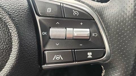 2022 Genesis G70 2.0T