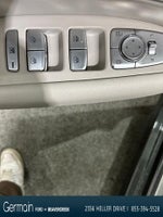 2023 G70 Thumbnail 14