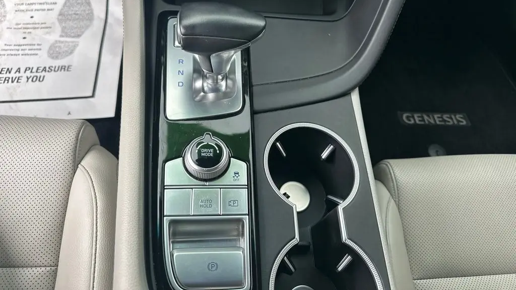 2023 Genesis G70 2.0T