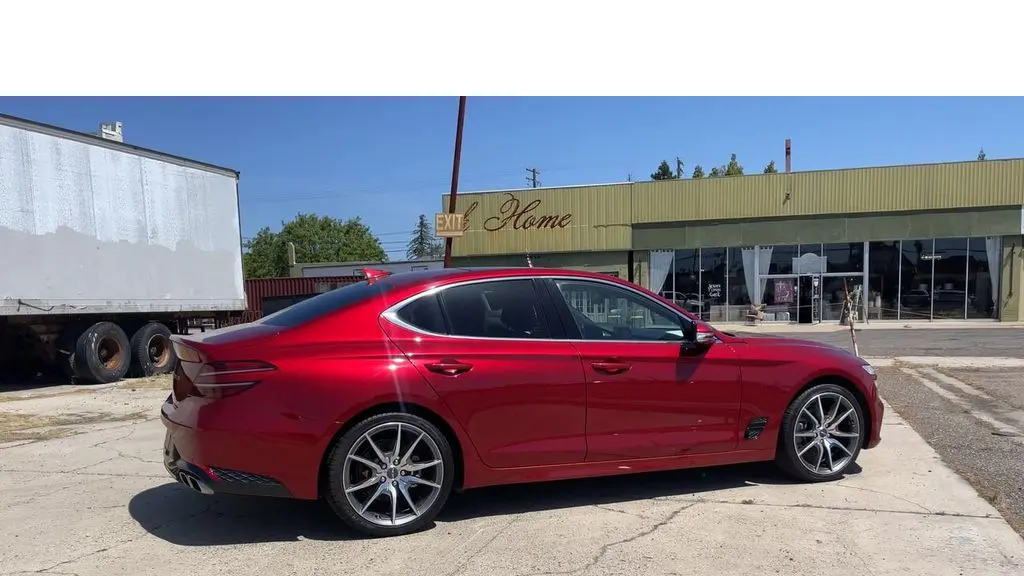 2022 Genesis G70 2.0T