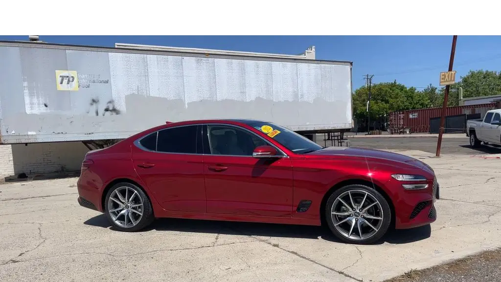 2022 Genesis G70 2.0T