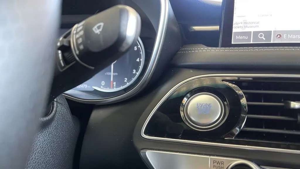 2022 Genesis G70 2.0T