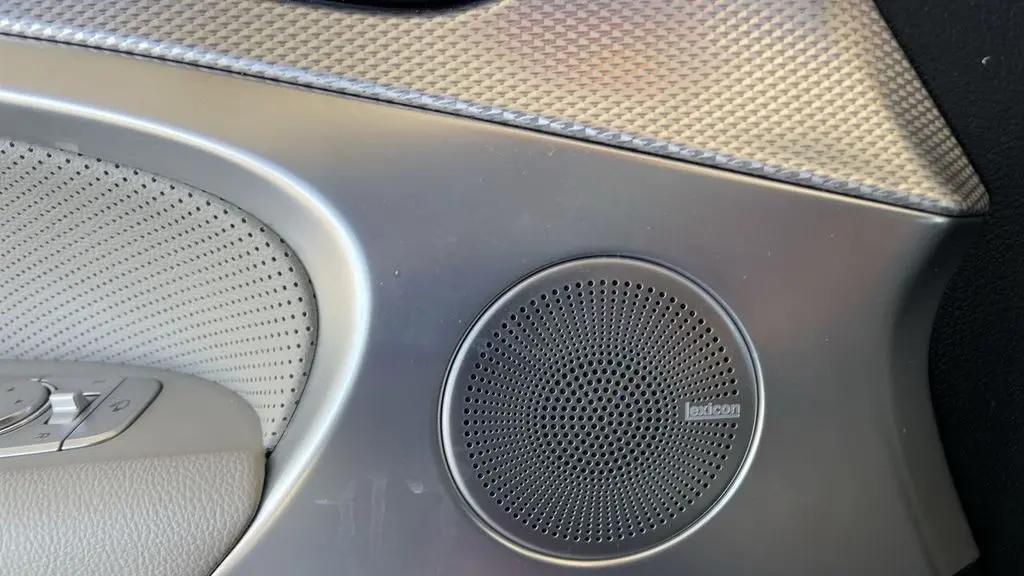 2022 Genesis G70 2.0T