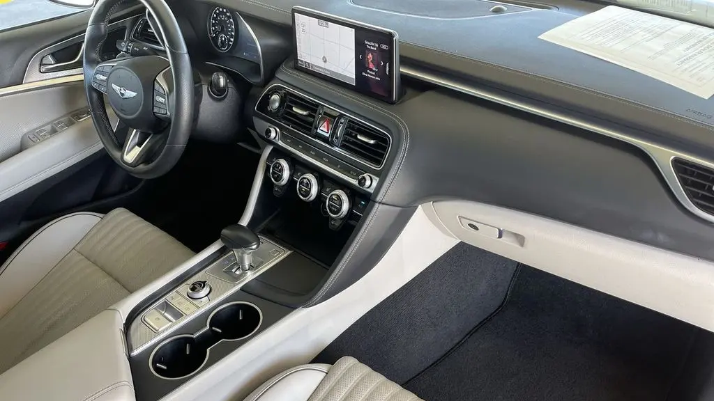 2022 Genesis G70 2.0T