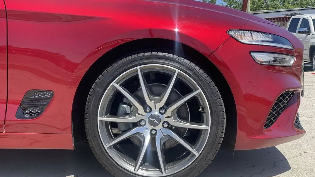 2022 Genesis G70 2.0T