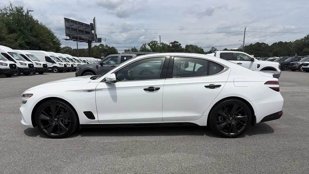 2023 Genesis G70 2.0T