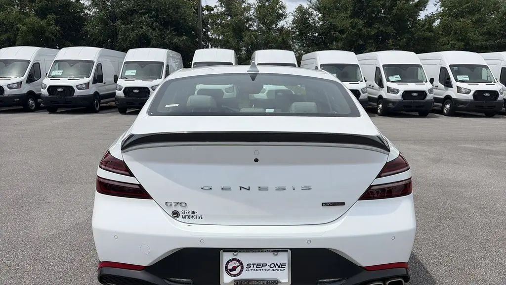 2023 Genesis G70 2.0T