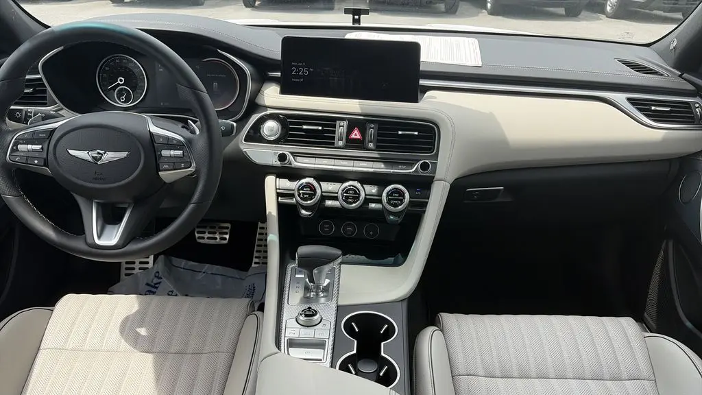 2023 Genesis G70 2.0T