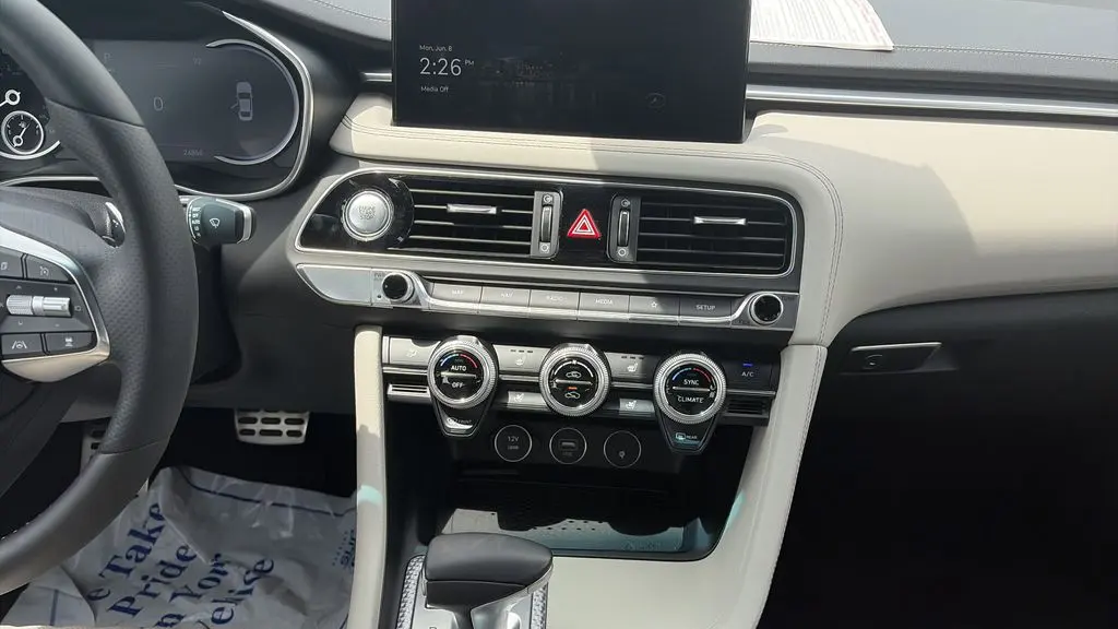 2023 Genesis G70 2.0T