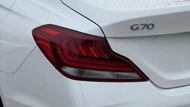 2021 Genesis G70 2.0T