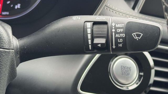 2021 Genesis G70 2.0T