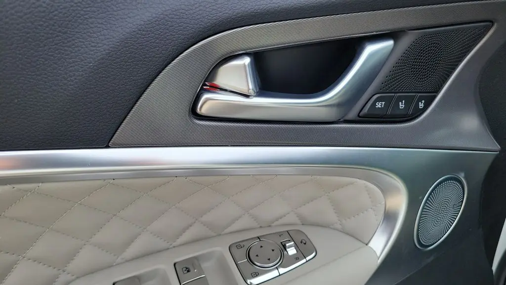 2025 Genesis G70 3.3T Sport Advanced