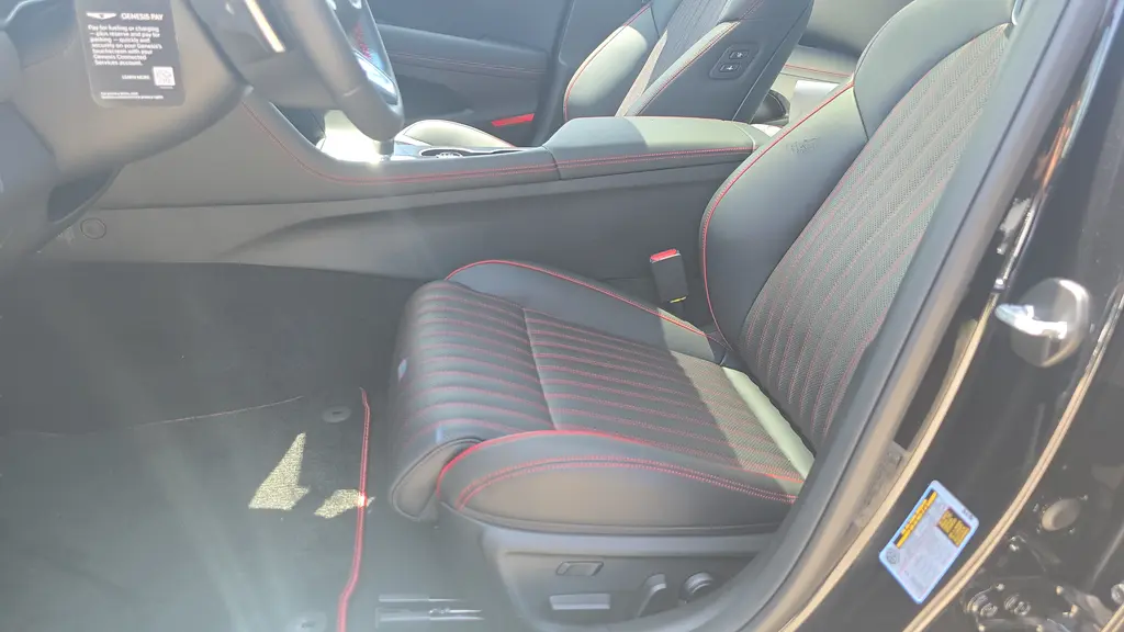 2026 Genesis G70 3.3T Sport Prestige