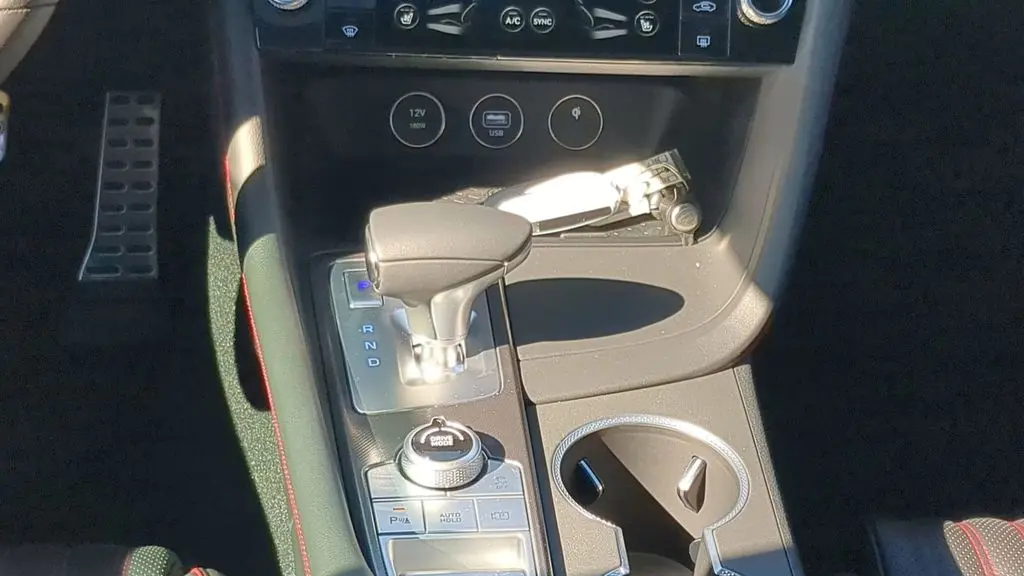2025 Genesis G70 3.3T Sport Prestige