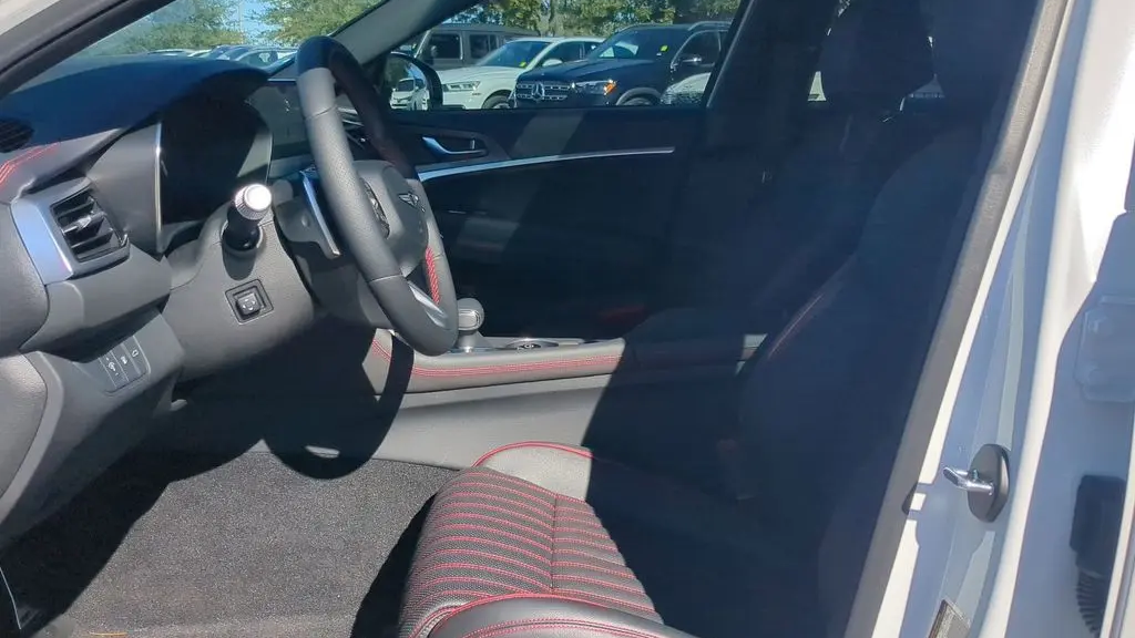 2025 Genesis G70 3.3T Sport Prestige