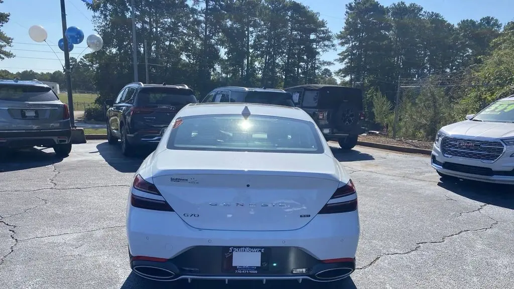 2025 Genesis G70 3.3T Sport Prestige