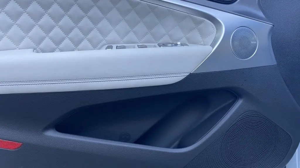 2025 Genesis G70 3.3T Sport Prestige