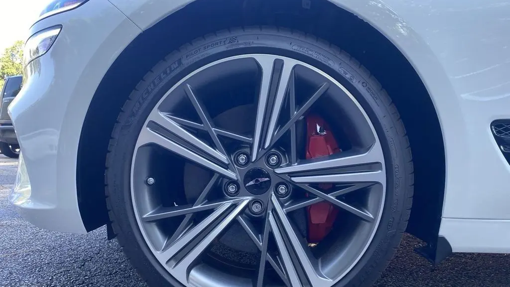 2025 Genesis G70 3.3T Sport Prestige