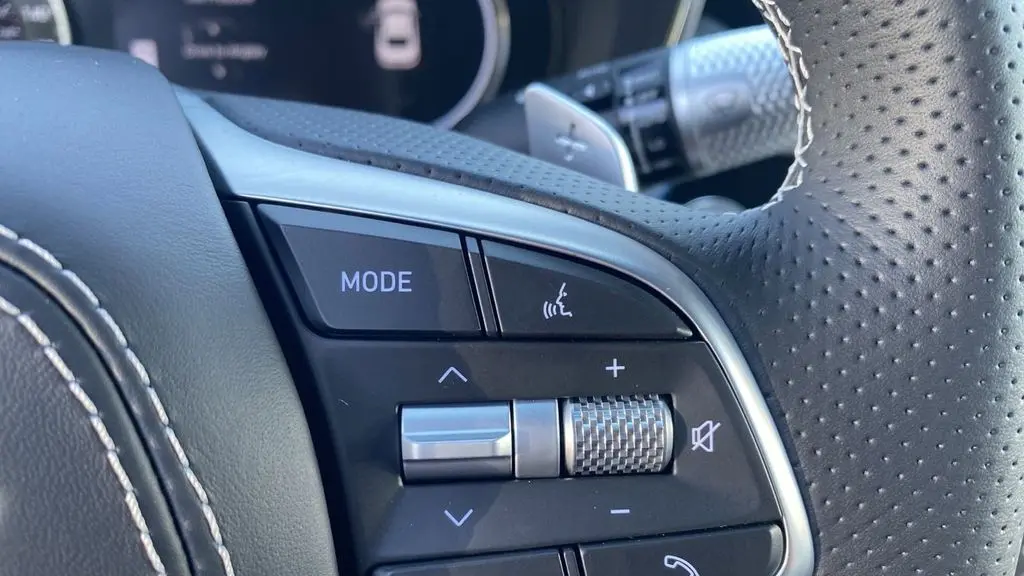 2025 Genesis G70 3.3T Sport Prestige