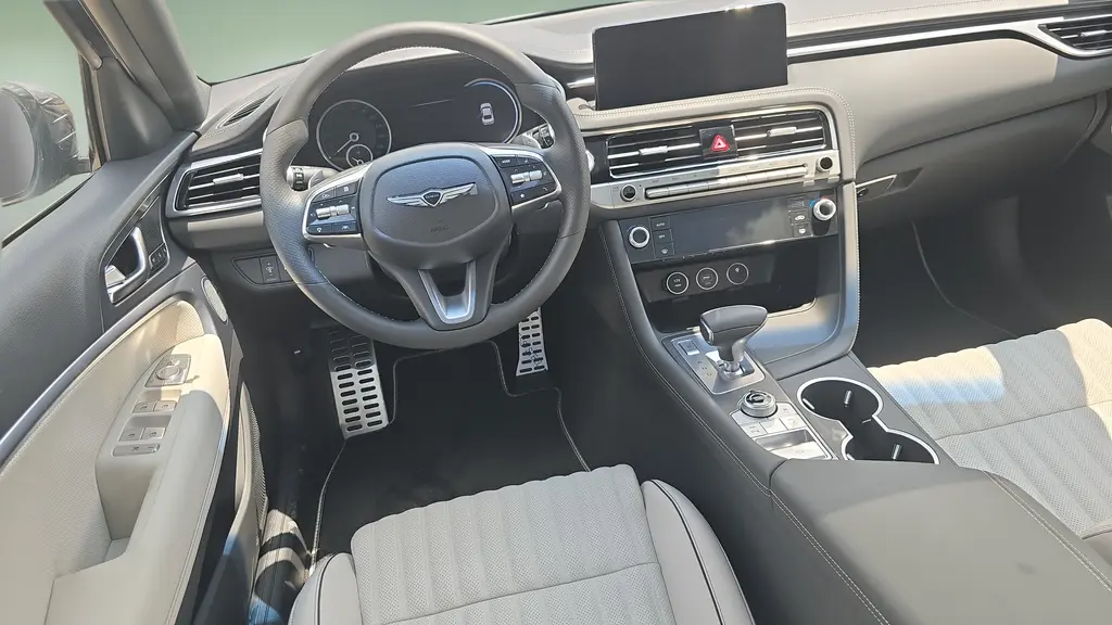 2026 Genesis G70 3.3T Sport Prestige