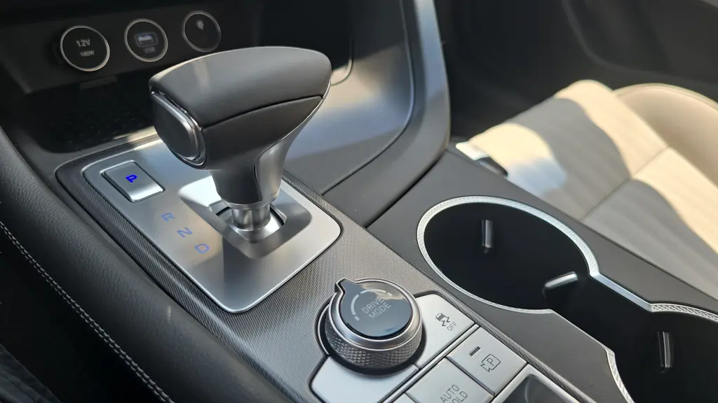 2026 Genesis G70 3.3T Sport Prestige