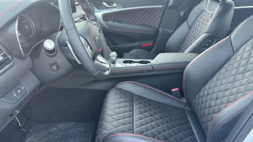 2025 Genesis G70 3.3T Sport Prestige