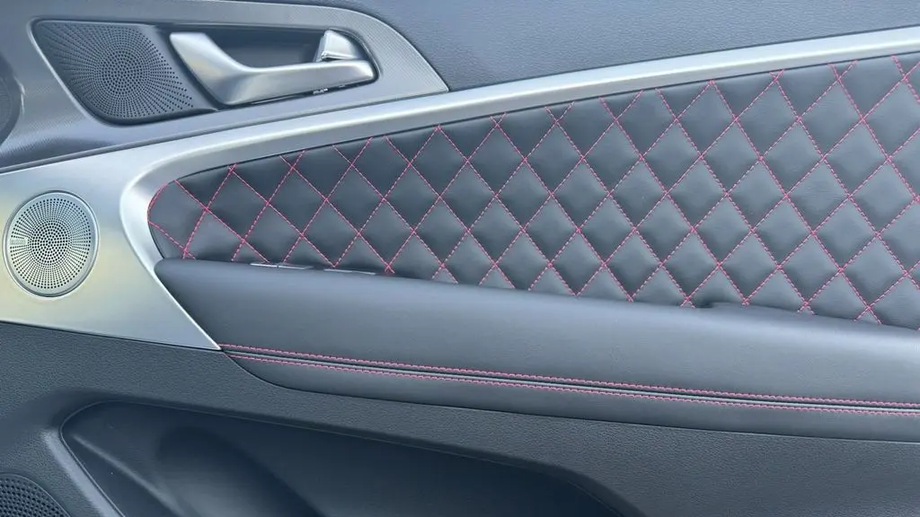 2025 Genesis G70 3.3T Sport Prestige