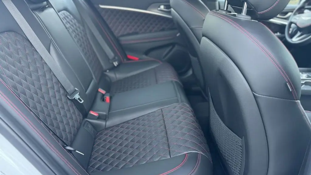 2025 Genesis G70 3.3T Sport Prestige